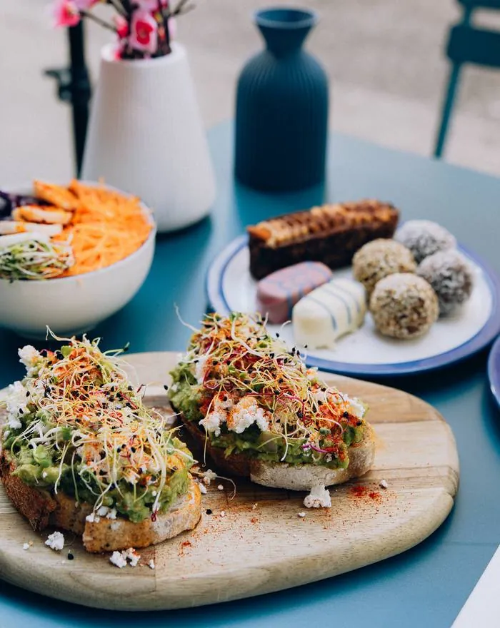 Avocado toast et bowls à The Well Lab, Eaux-Vives